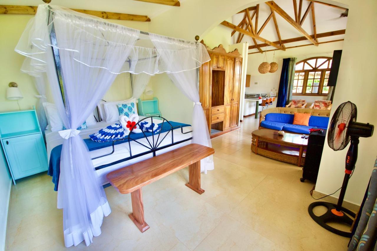 La Petite Maison And Sea Splash Бає-Санта-Анна Екстер'єр фото