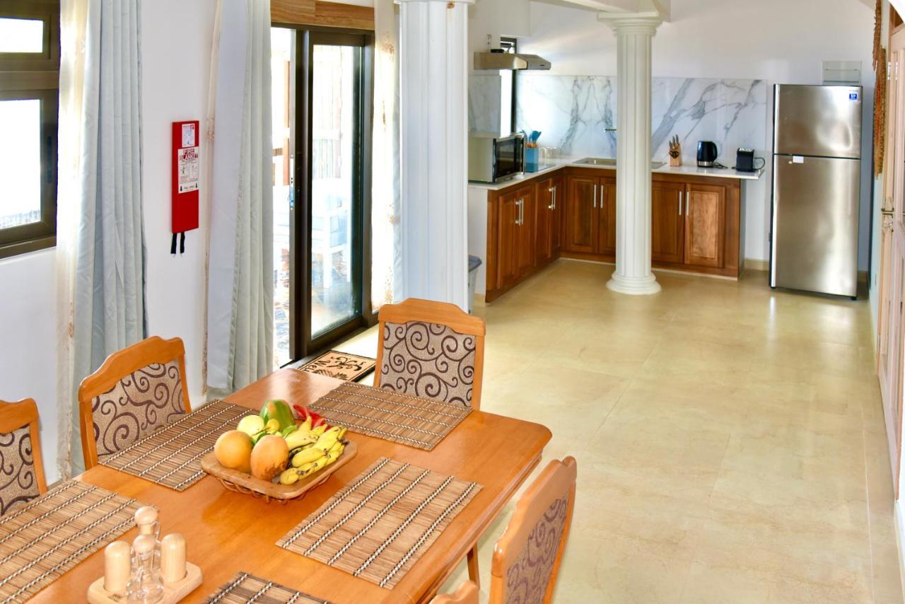 La Petite Maison And Sea Splash Бає-Санта-Анна Екстер'єр фото