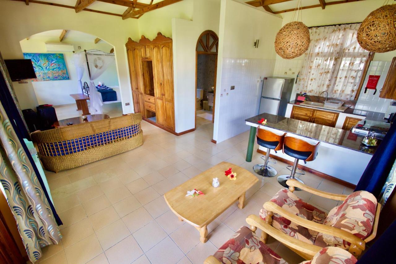 La Petite Maison And Sea Splash Бає-Санта-Анна Екстер'єр фото