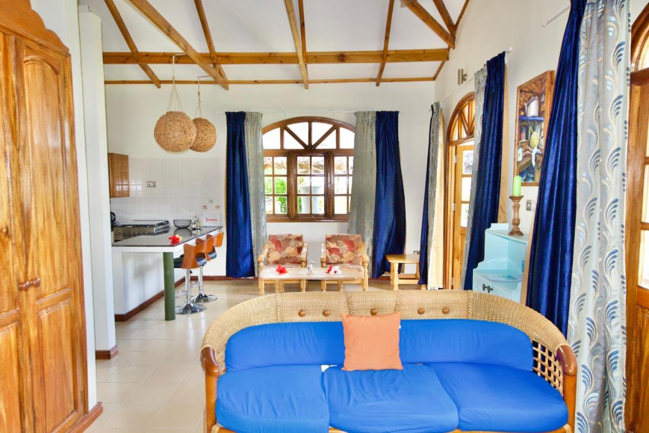 La Petite Maison And Sea Splash Бає-Санта-Анна Екстер'єр фото